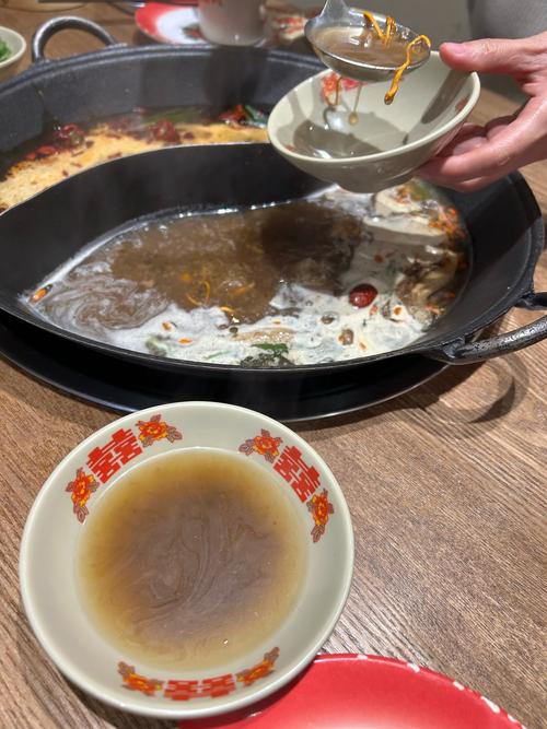 今晚吃撑了,火锅太过瘾